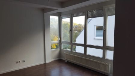 Schwäbisch Hall- moderner Hochsitz mit loftigen 2- Zimmer samt Studio und Weitblick zur Altstadt. - Photo 4