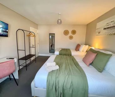 Room in a Shared House, Georgian Court, HA9 - Photo 2