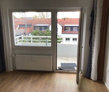 **Nachmieter gesucht: Zentrale 2-Zimmer Wohnung mit Balkon... in Uni und City-Nähe** - Foto 2