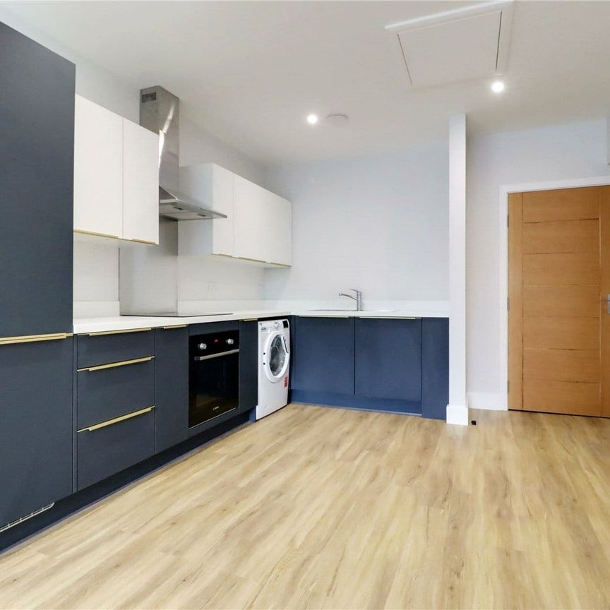 13 High Street, Kirton In Lindsey, DN21 - Photo 1