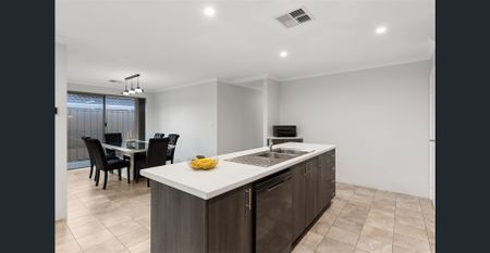 IDEAL FAMILY HOME (AVAILABLE FROM 5TH DECEMBER) - Photo 4