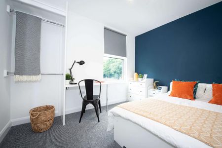 2 bedroom flat to rent - Photo 2