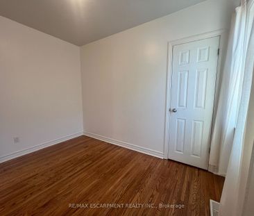 Detached Home For Lease | X8129214 - Photo 6