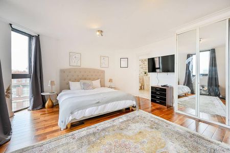 3 bedroom flat to rent - Photo 4