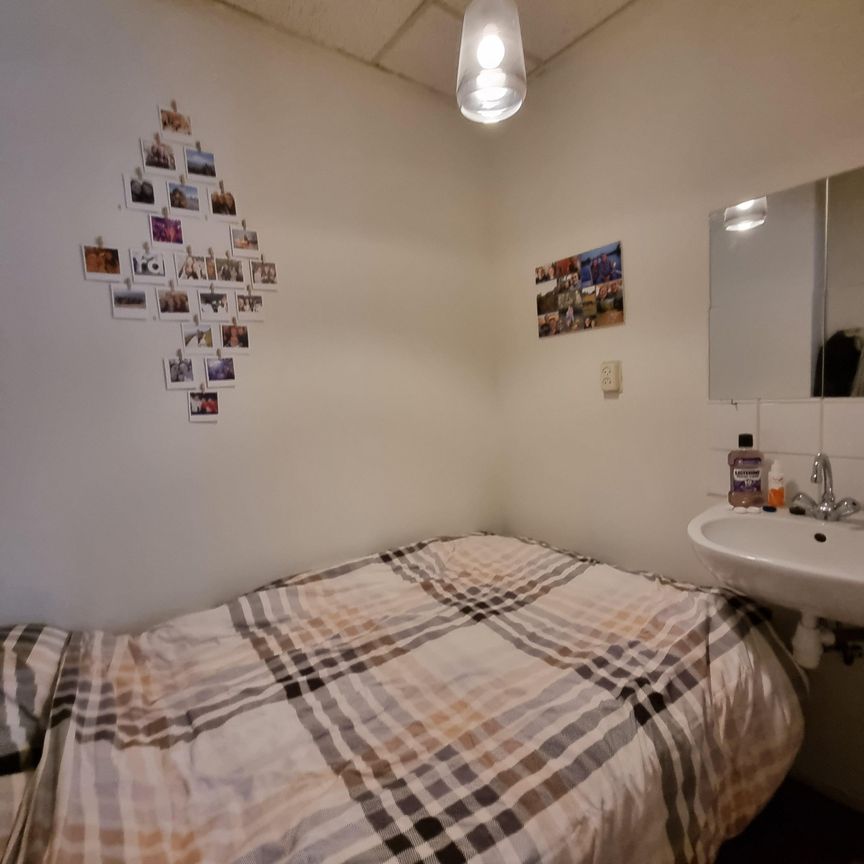 Te huur: Kamer de Roy van Zuidewijnlaan in Breda - Foto 1