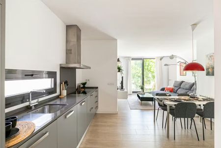 Carrer de la Indústria, Barcelona, Catalonia 08025 - Foto 4