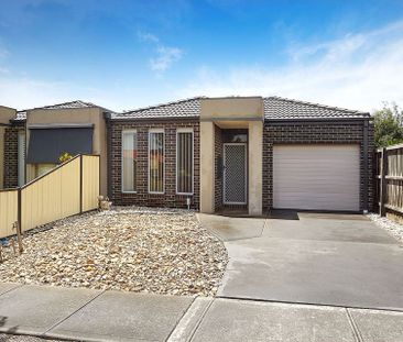 Unit 2/11 Toledo Crescent, Point Cook. - Photo 4