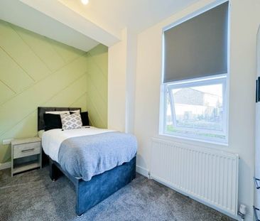 1 Bedroom - Photo 2