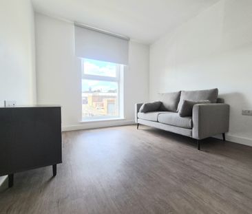 Cow Green, Halifax - Photo 1