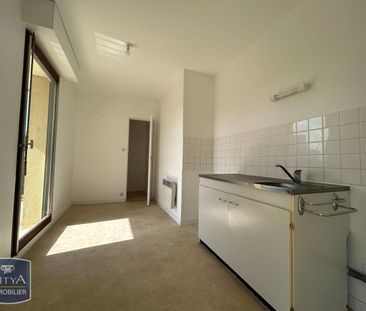 Location Appartement 2 pièces 49m² ALENCON 61000 - Photo 3