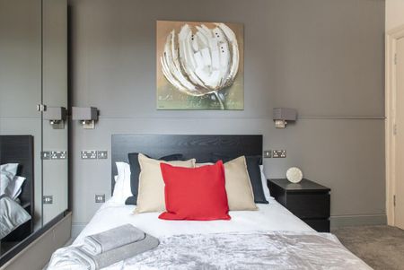 1 bedroom in a house share to rent - Photo 3