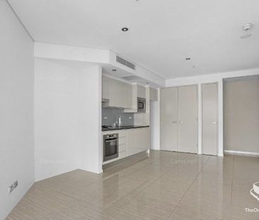 One Bedroom Apartment - Photo 3