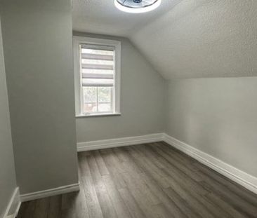 74 Queen St W, A Barrie | $1900 per month | Plus Heat | Plus Water ... - Photo 4