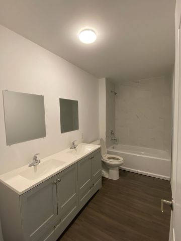 For Lease - 57 Woodward Avenue, Brampton, Ontario - Photo 3