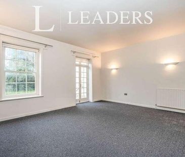 Titchfield Lane, PO17 - Photo 1