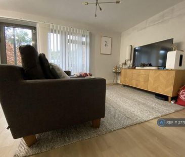 2 bedroom flat to rent - Photo 2