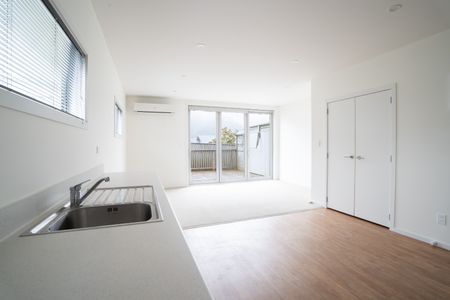 13/32 Dr Taylor Terrace, Johnsonville - Photo 2