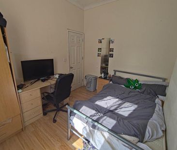 4 bedroom terraced house to rent - Photo 4