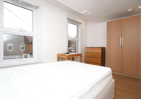 Luton Road, Walthamstow, E17 - Photo 3