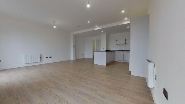 3 bedroom flat to rent - Photo 1