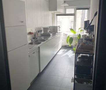 - GENT - Karaktervol appartement met twee slaapkamers en bureau - Foto 4