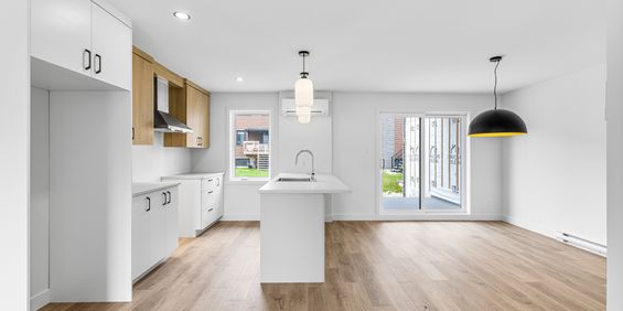 Superbe 4 ½ Sur 2 étages à Louer - Photo 3