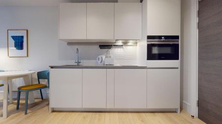 Studio to rent - Photo 2