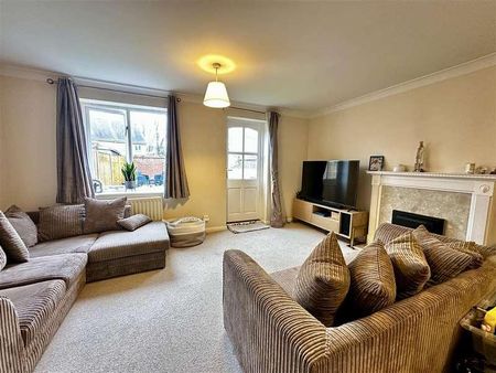 Boundary Walk, Knowle, Fareham, PO17 - Photo 2