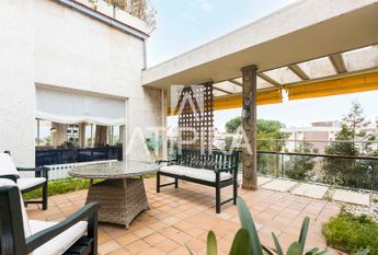 Impresionante ático en alquiler con parking en Pedralbes, Barcelona