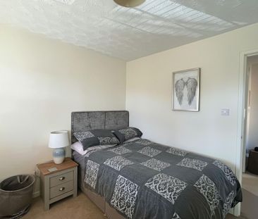 2 bedroom semi-detached house to rent - Photo 4