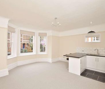 York Road, Guildford, Surrey, GU1 - Photo 2