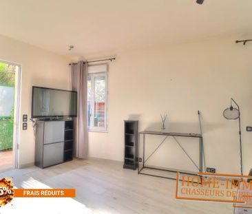 À louer – Studio avec mezzanine et parking – Golfe-Juan (220 avenue de la Liberté) - Photo 1