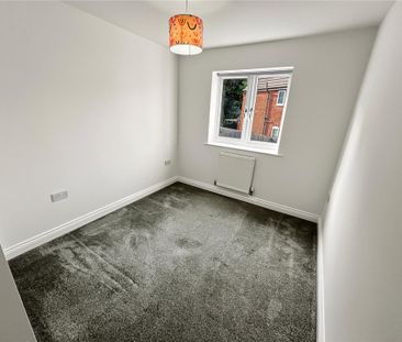 3 bedroom semi-detached house to rent - Photo 3