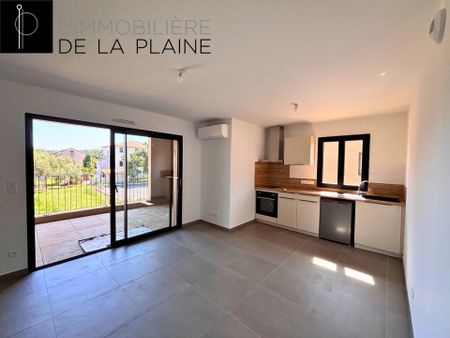Location Appartement 2 pièces 43m² FOLELLI 20213 - Photo 2