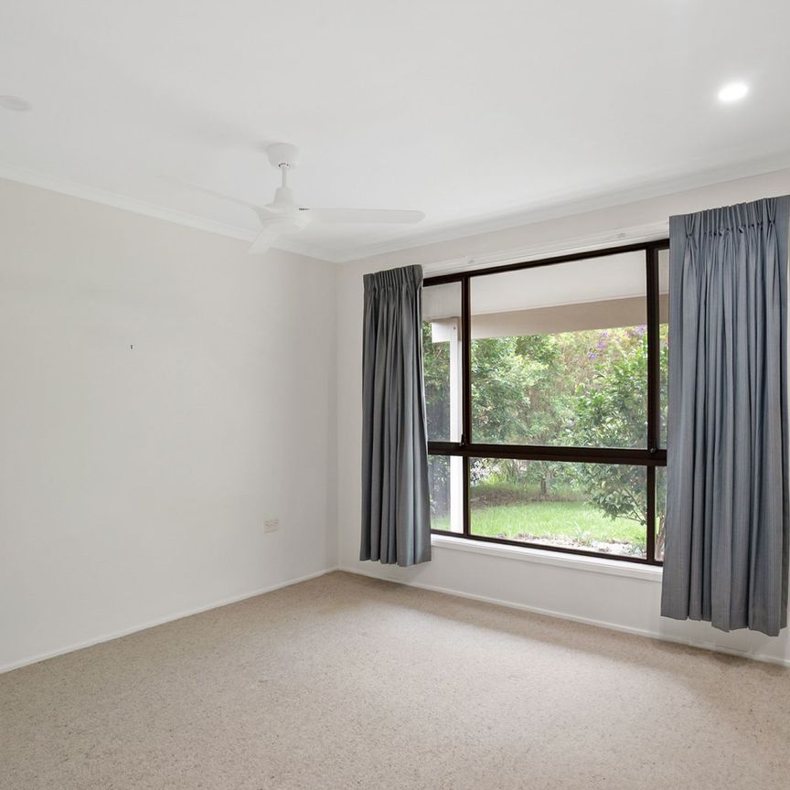 Spacious family home - Photo 1