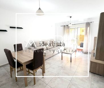 Alquiler de piso en Centro - Photo 1