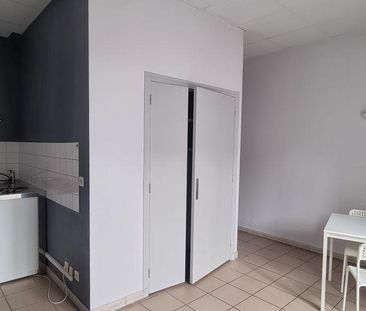 Location Appartement 1 pièce 24m² PRIVAS 07000 - Photo 4