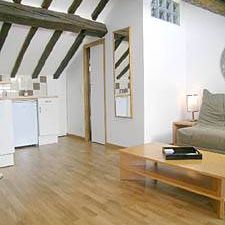 Logement à Paris, Location meublée - Photo 1