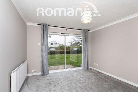 New Poplars Court, Ash, GU12 - Photo 2