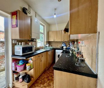 2 bedroom terraced house to rent - Photo 5