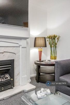 5 bedroom semi-detached house to rent - Photo 1