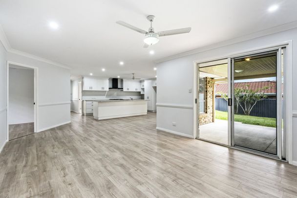 Family Home in the Heart of Narangba Valley - Break Lease - Photo 1