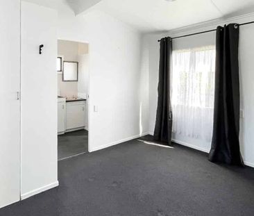 WEST END- 1 BEDROOM - Photo 1