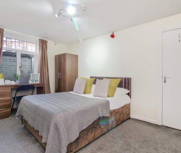 1 bedroom in a house share to rent - Photo 5