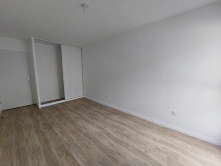 location Appartement T4 DE 73.9m² À ROUEN - Photo 4