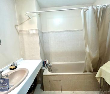 Location Appartement 2 pièces 60m² BOURG EN BRESSE 01000 - Photo 6