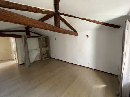 Location Maison 3 pièces 62m² LA ROQUE D ANTHERON 13640 - Photo 4