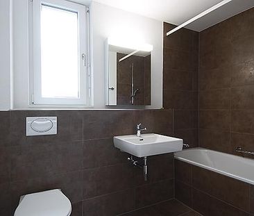 Moderne 2.5 Zimmer-Wohnung - Photo 1