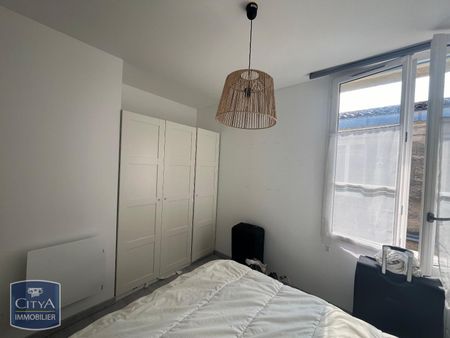 Location Appartement 3 pièces 69m² BORDEAUX 33000 - Photo 2