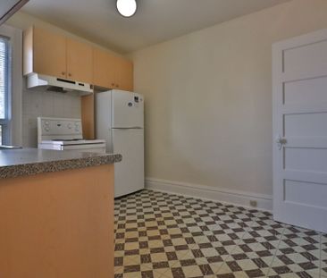 For Lease - 881 Lansdowne Avenue Unit# 2ND FLR, Toronto, Ontario - Photo 4